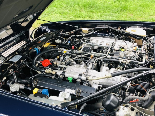 Jaguar XJS engine bay